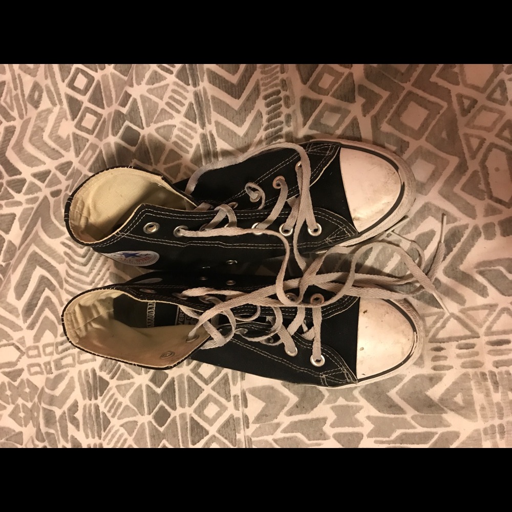 Black high top converse
